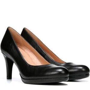 Women’s Leather Platform Heels sz 8.5 M - Matt Black